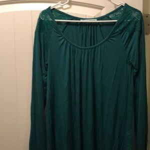 Amazingly soft green top!!